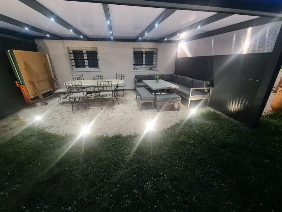 Appartement 2 Pieces Cosy Au Calme Mitry-Mory Exteriör bild