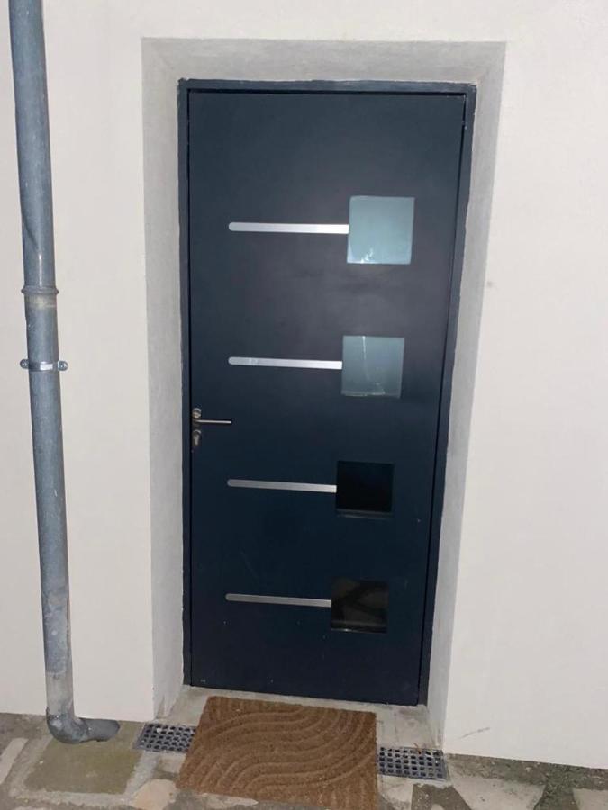 Appartement 2 Pieces Cosy Au Calme Mitry-Mory Exteriör bild